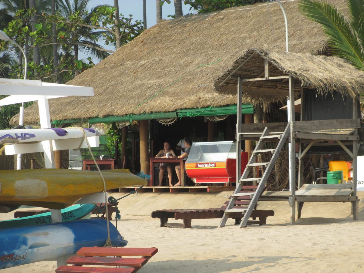 Uppuveli Beach House Trincomalee Dış mekan fotoğraf