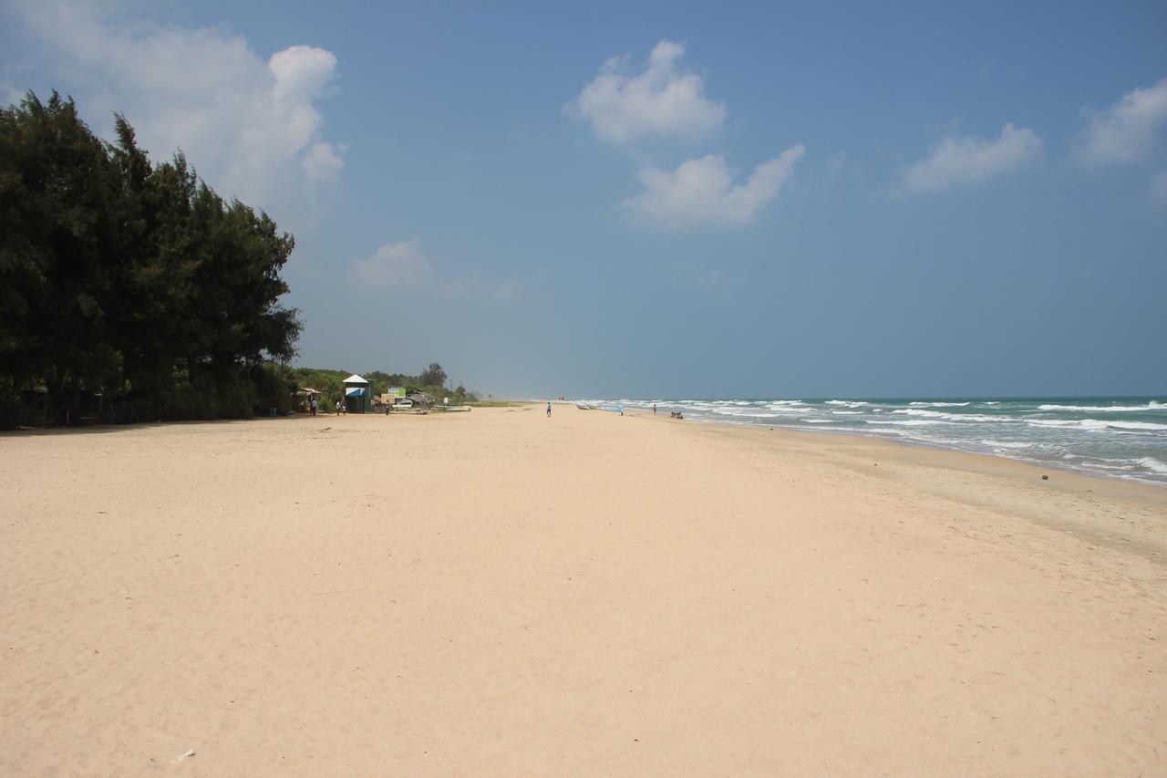 Uppuveli Beach House Trincomalee Dış mekan fotoğraf